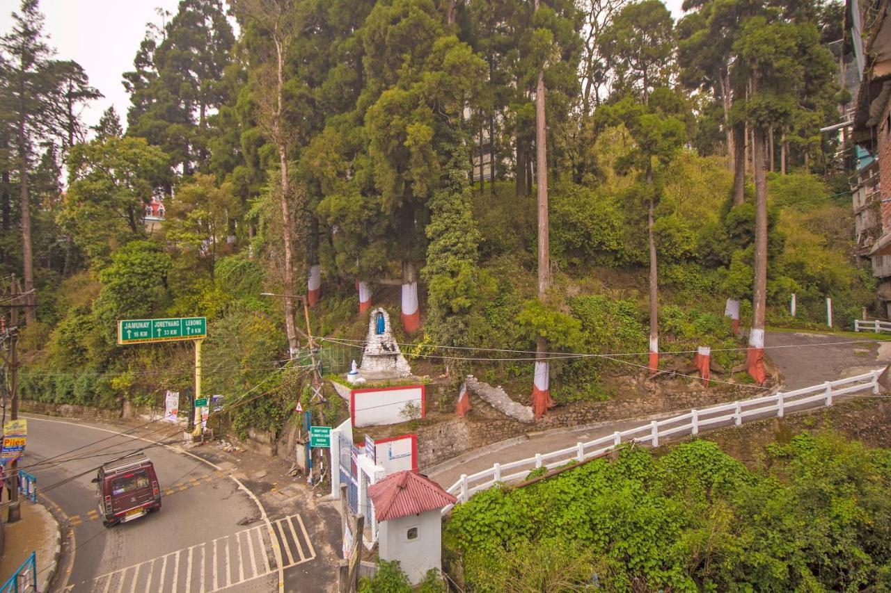 Oyo 30993 Hotel Simma Darjeeling  Buitenkant foto